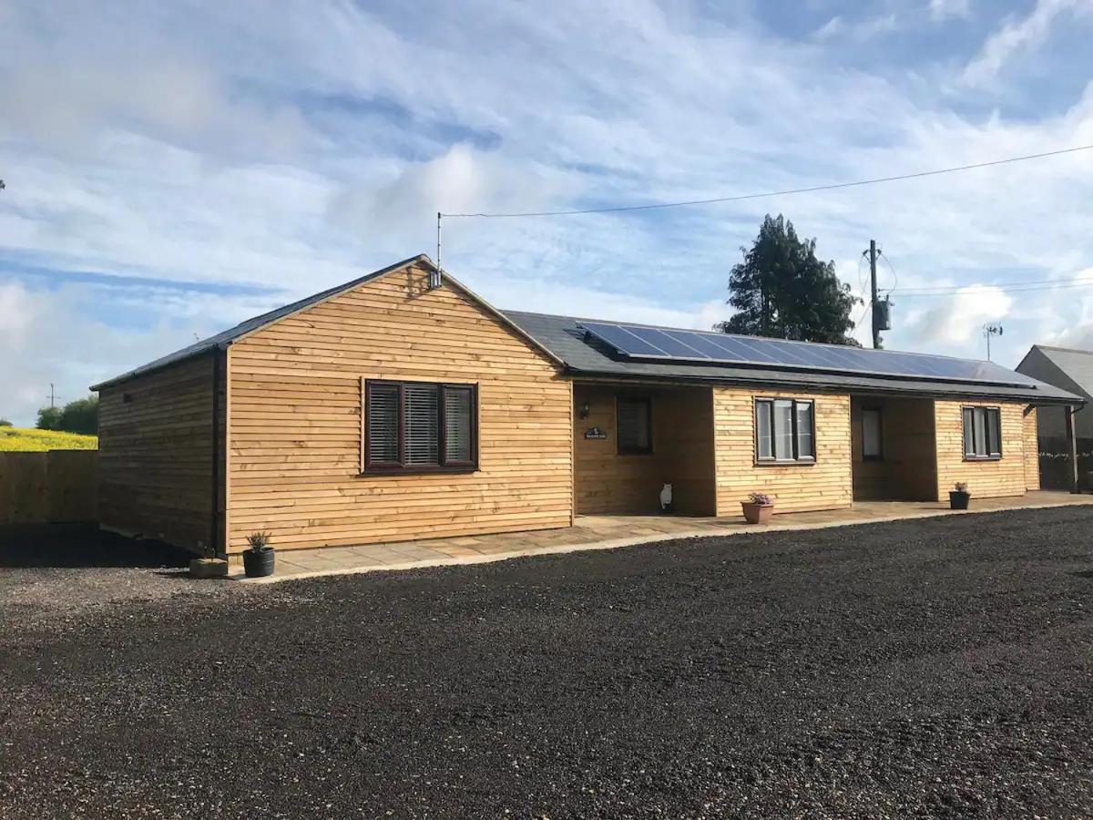 Kenns Farm - 2 Beautiful Barns Holiday home Carterton